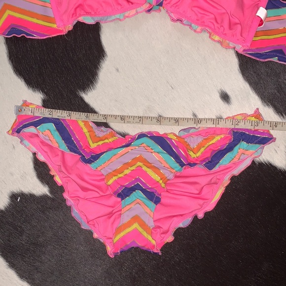 Victorias Secret Rainbow Zigzag Lettuce Hem Bikini, Medium top, small bottom - Picture 9 of 14